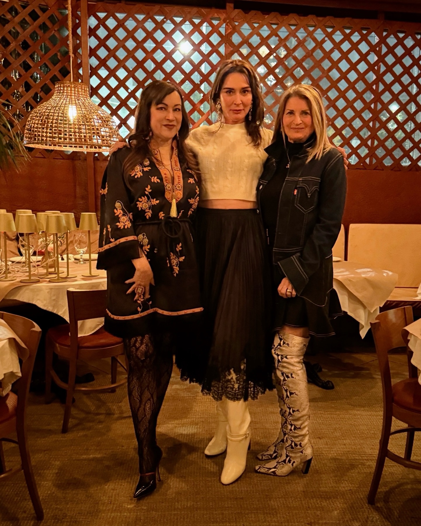 Jennifer Tilly Enjoys A Spirited Evening At Sals Place Renowned actress Jennifer Tilly reveals an enchanting evening at Sals Place for fans.