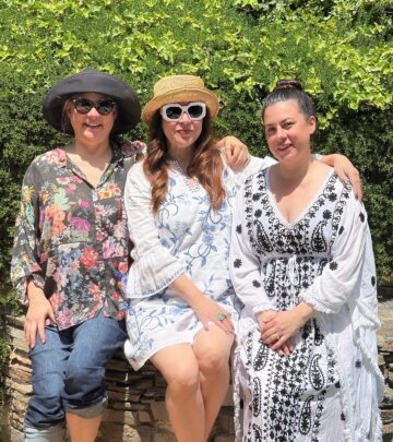 Jennifer Tilly Shares Sunshine Snap with Sister and Niece