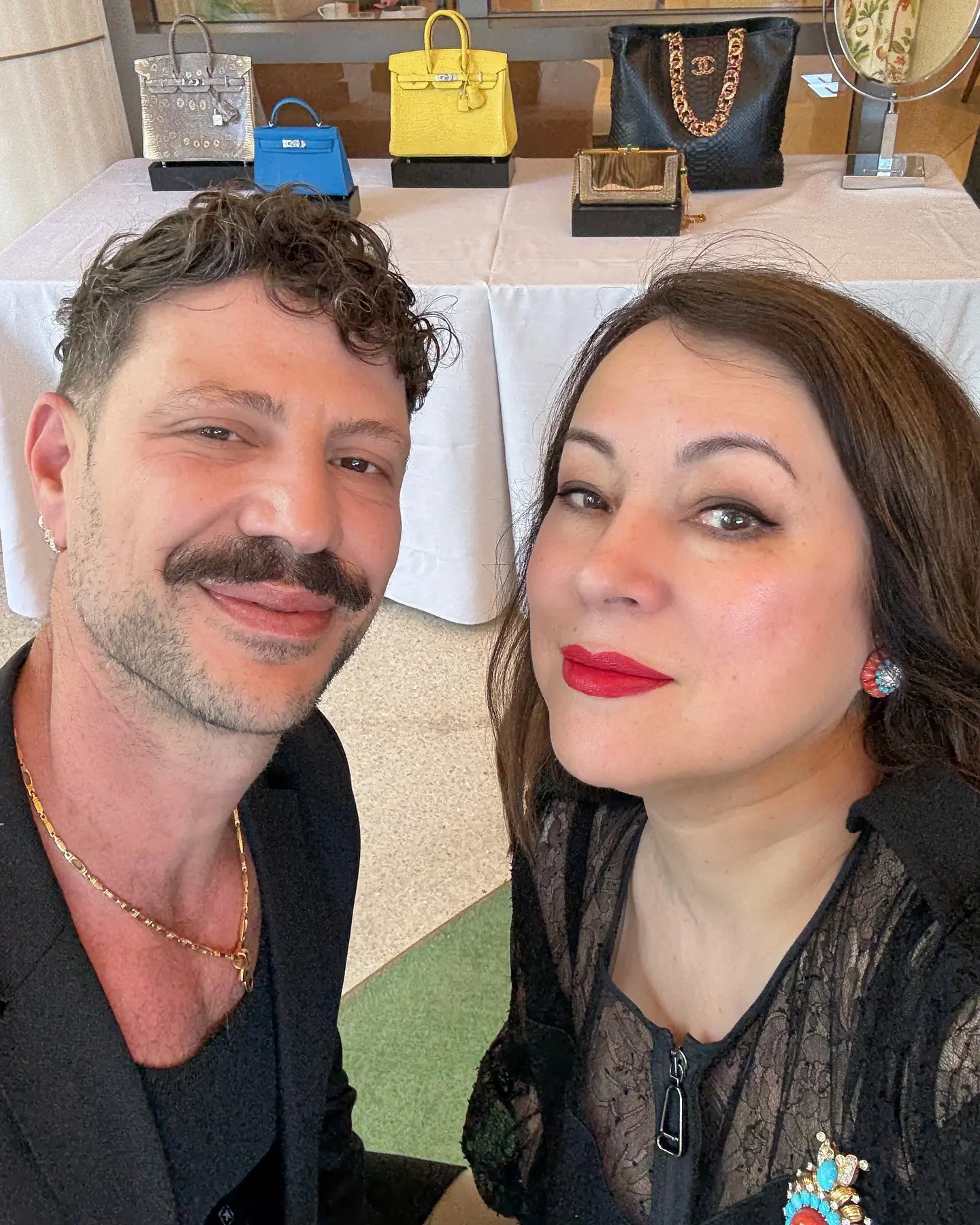 Jennifer Tilly Shines at Bonhams Jewelry Luncheon