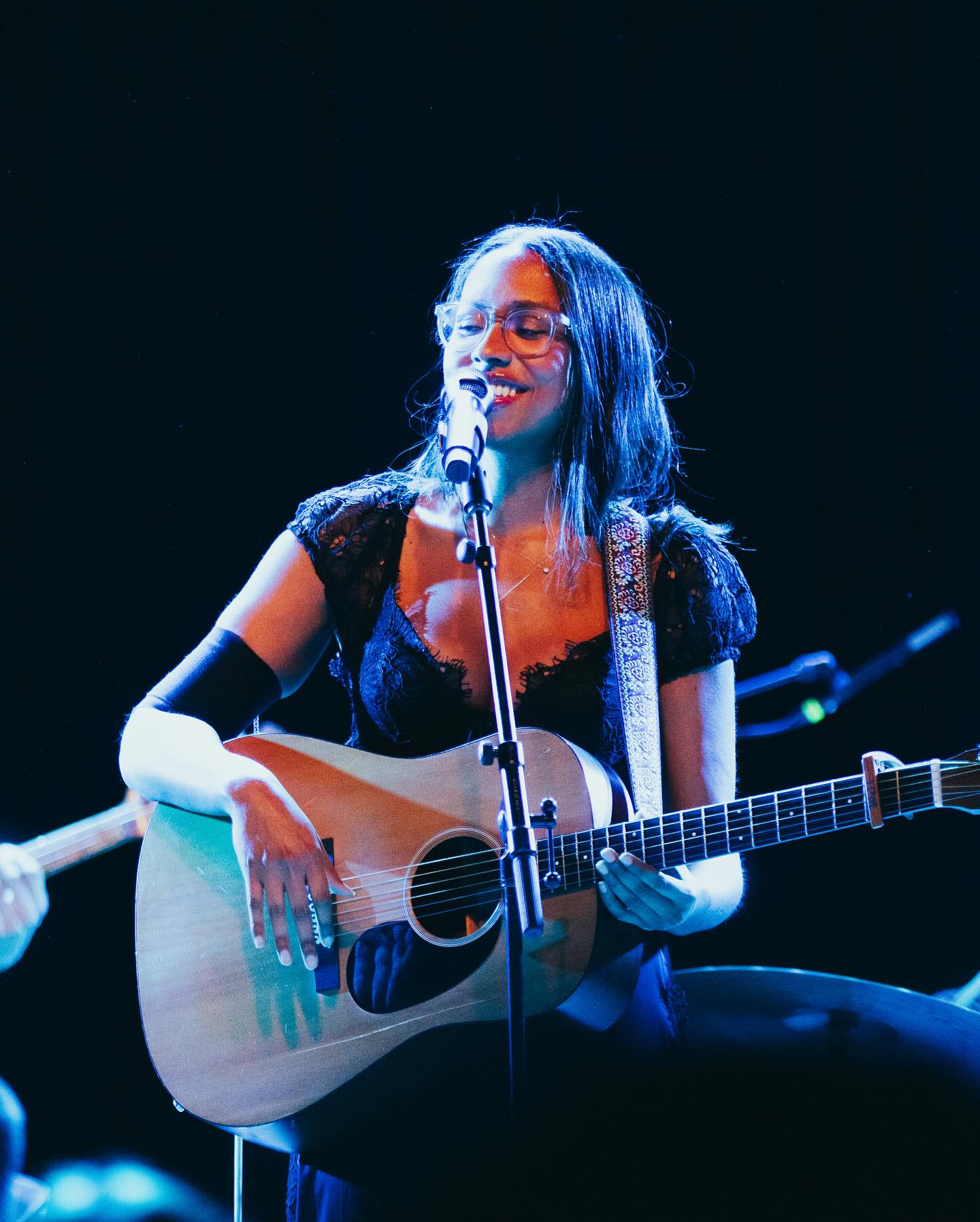 Jensen McRae's Chicago Tour Debut: The First Leg Unfolds