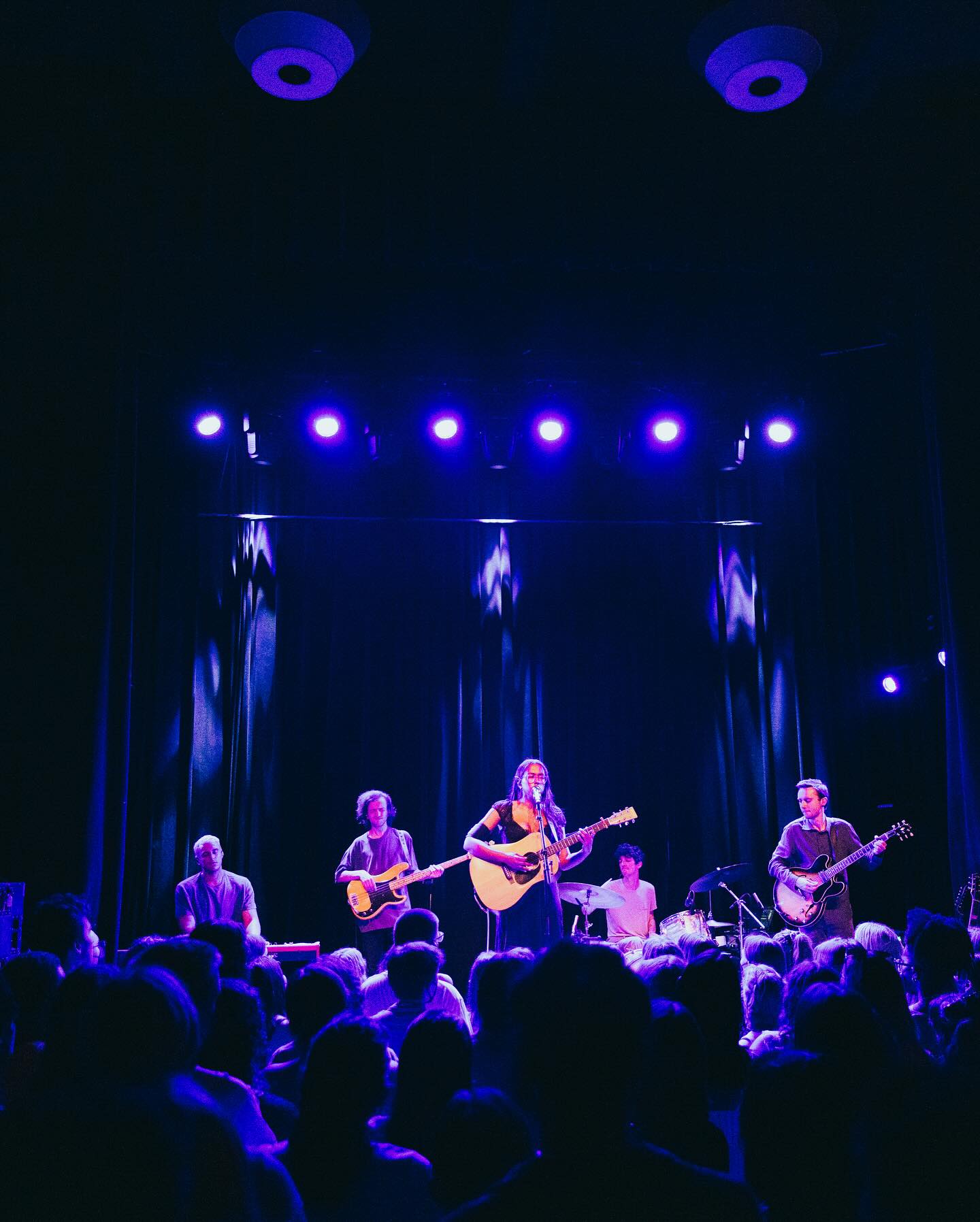 Jensen McRae's Chicago Tour Debut: The First Leg Unfolds