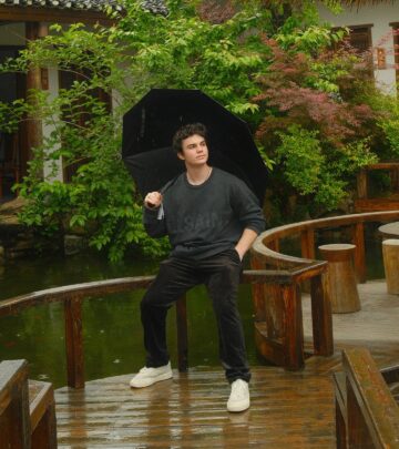 Traveler shares epic panda encounter, Zhangjiajie mountain views, plus wellness in Hunan!!