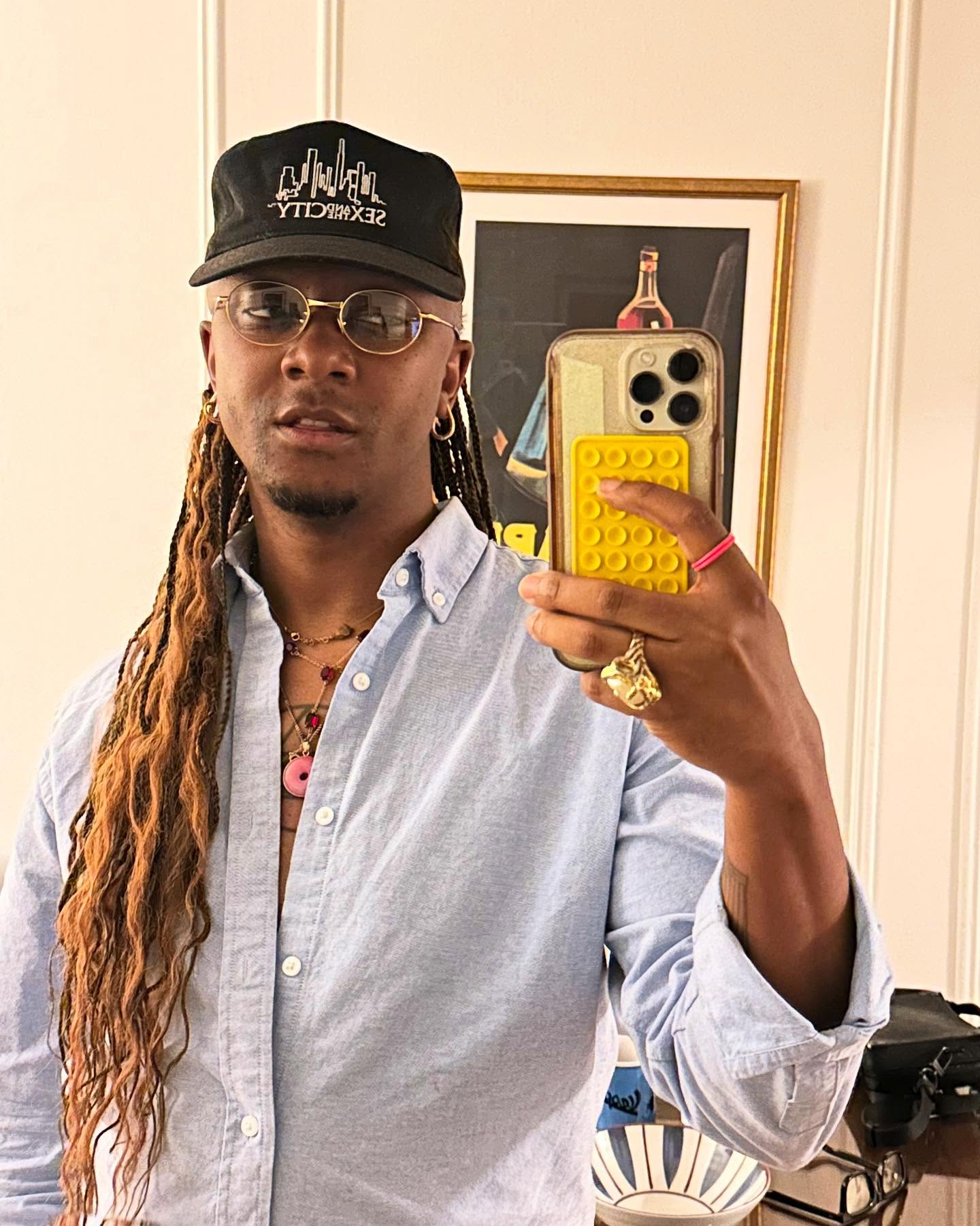 Jérome Lamaar Enjoys Good Days And Great Food Jérome Lamaar savors exquisite NYC bites as he embraces urban dining with vibrant style!!!