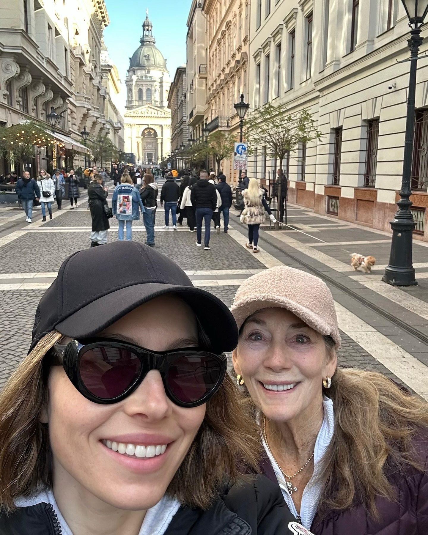 Jessica Biel Honors Her Mother On Mother's Day