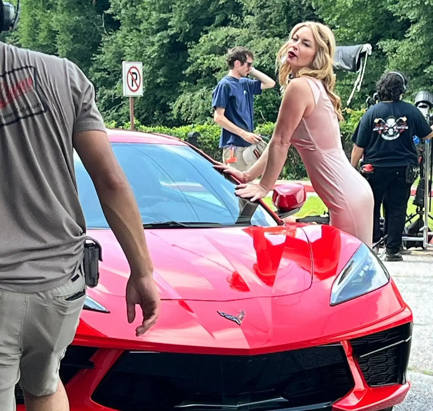 Jessica Hillis’ Bold Car Scene and Feet Reveal