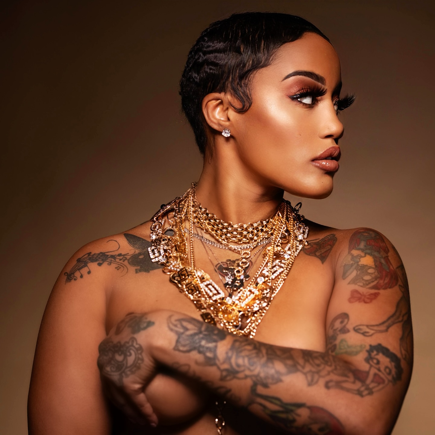 Jhonni’s Follow-Back Challenge Buzzes On Social Media Jhonni (@bigjhonni) calls for follow-backs, sparking interactive buzz among loyal fans.!!!