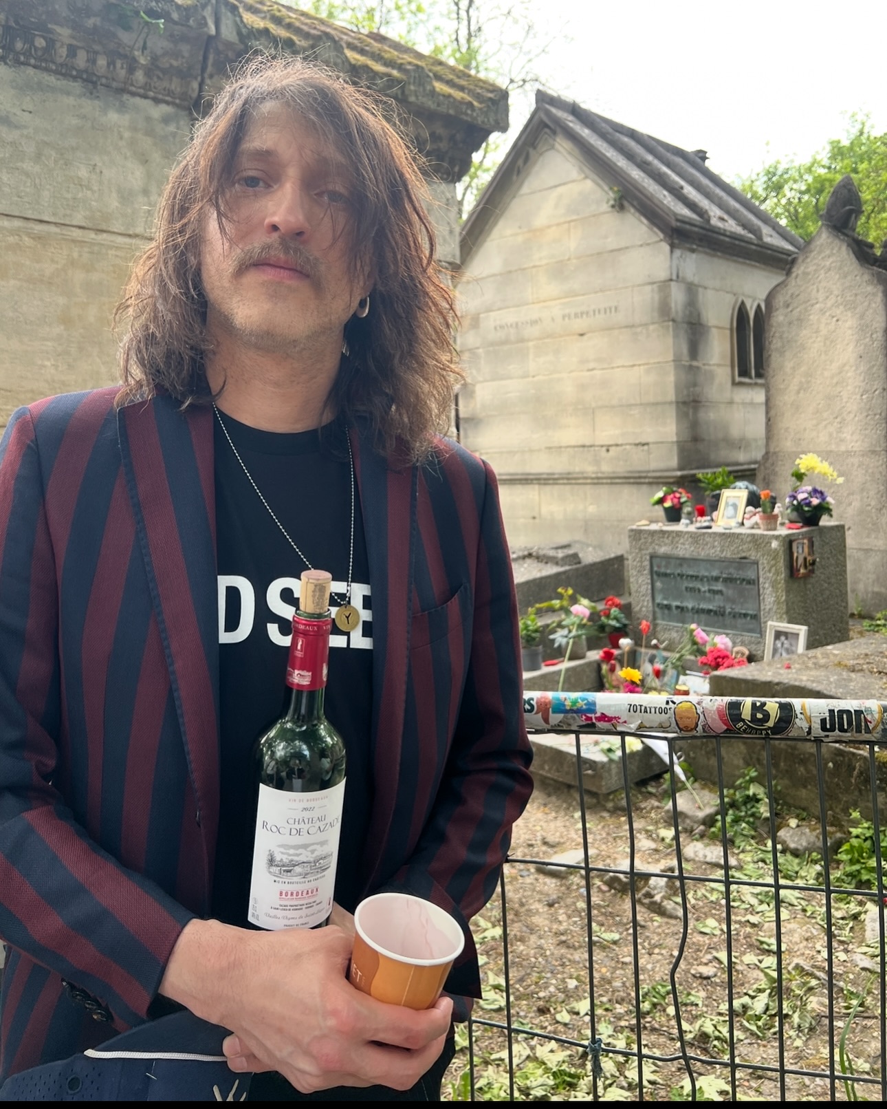 Paris celebrates a unique Greek tribute: a bold nod to Morrison’s enduring rebel spirit!!!!