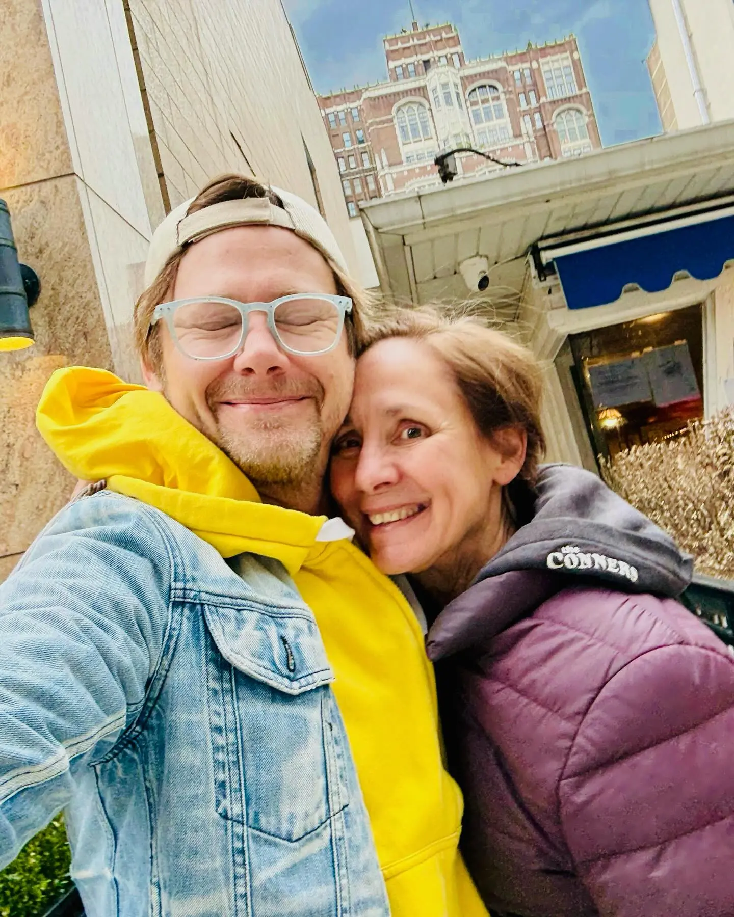 Jimmi Simpson Shines on Dark Matter 2 Set
