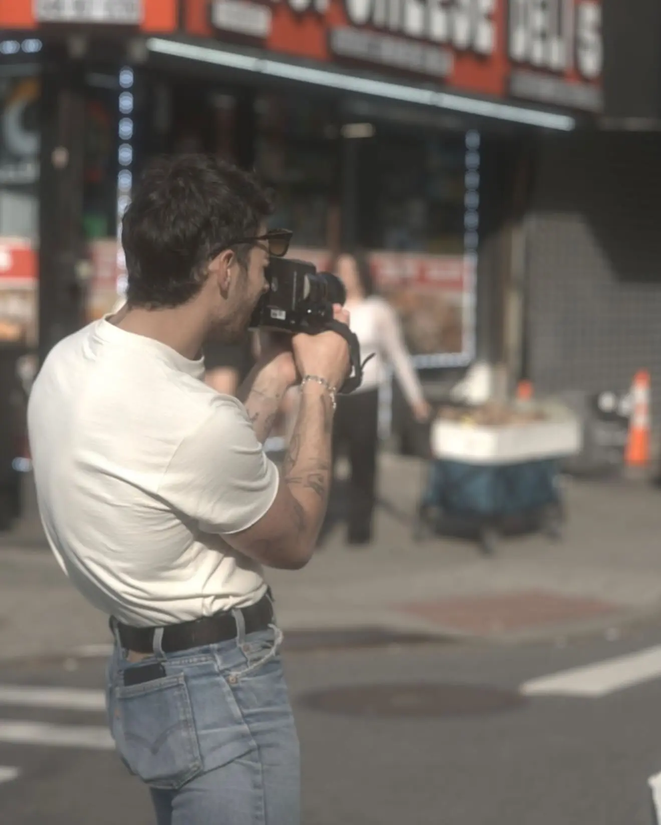 Joe Jonas Unveils Heart By Heart BTS
