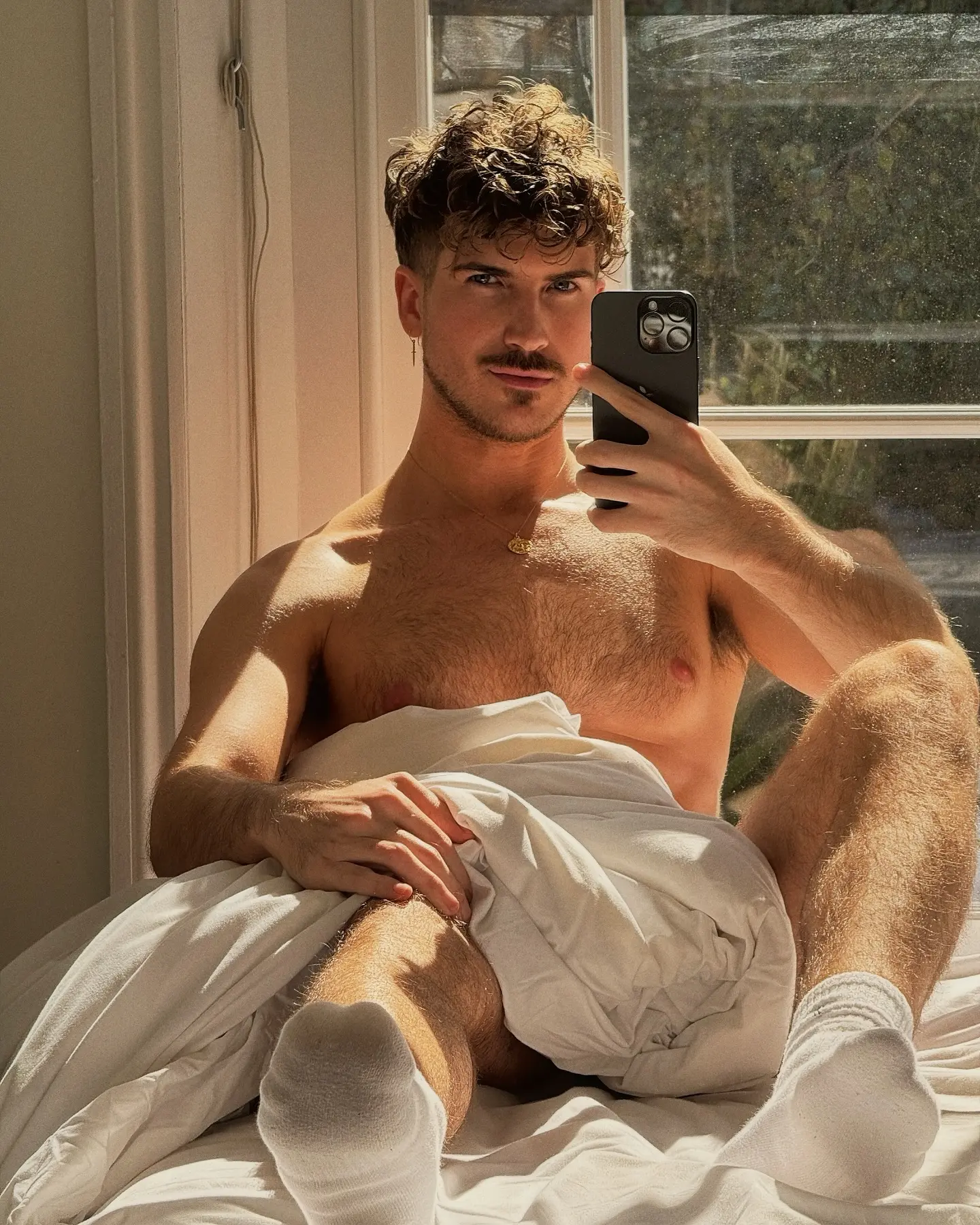 Joey Graceffa’s Jet Lag Chronicles Travel confusion meets celebrity charm as Graceffa navigates time zones and jet lag vibes.