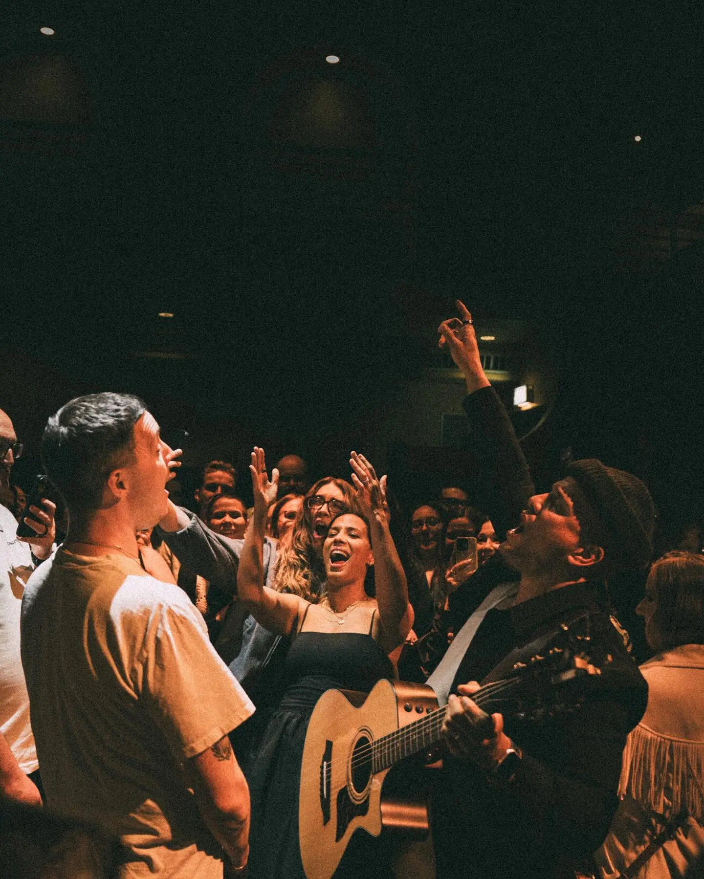 Johnnyswim Marks Triumphant Return to London After 8 Years Duet Amanda Sudano & Abner Ramirez ignite emotional Hammersmith night with surprise cameo.