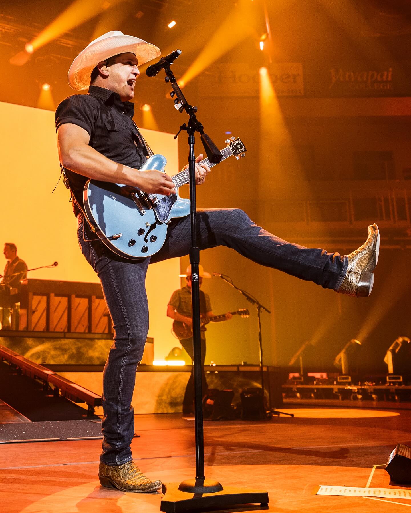 Jon Pardi's Sold-Out Shows Ignite Albuquerque Night