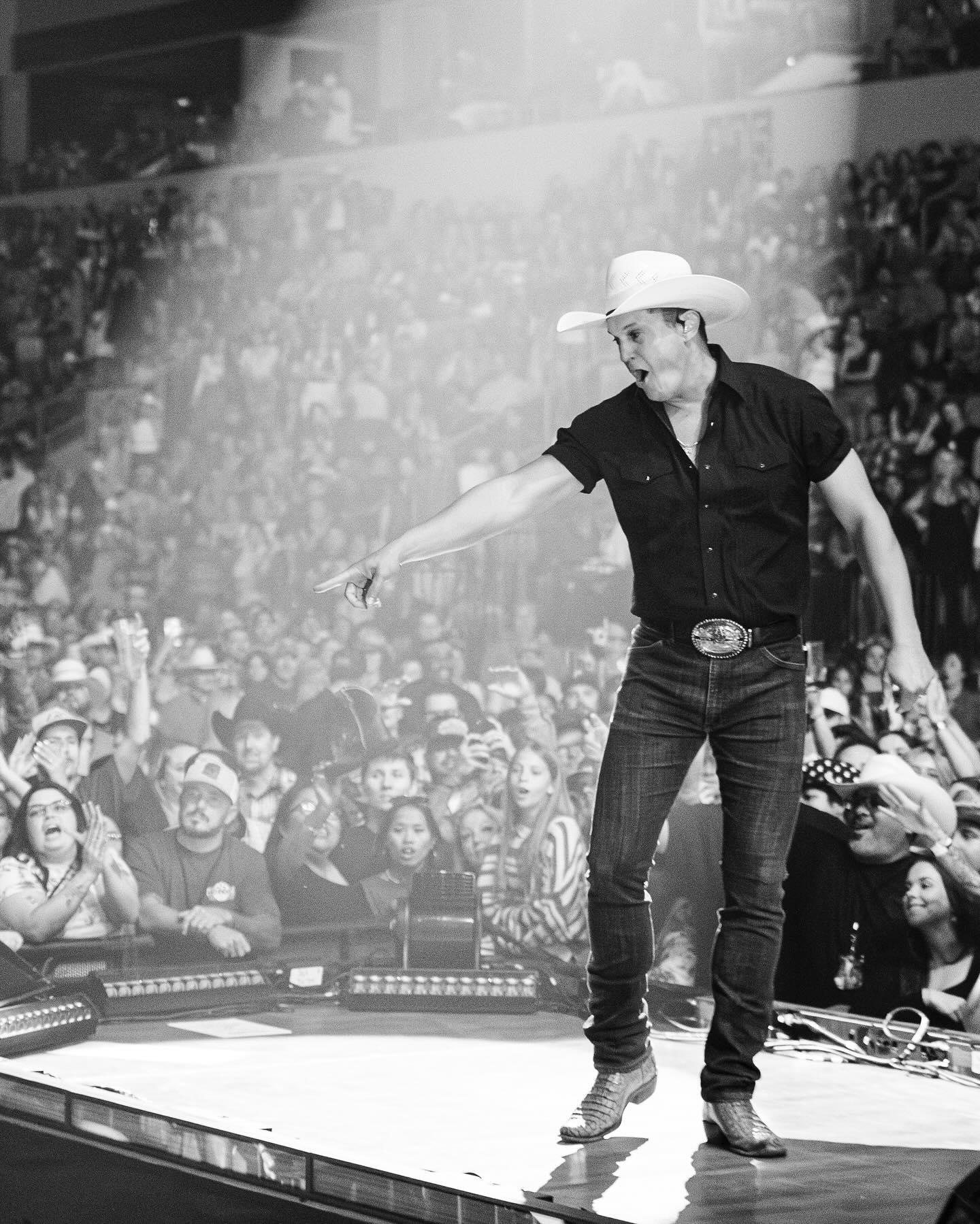 Jon Pardi's Sold-Out Shows Ignite Albuquerque Night
