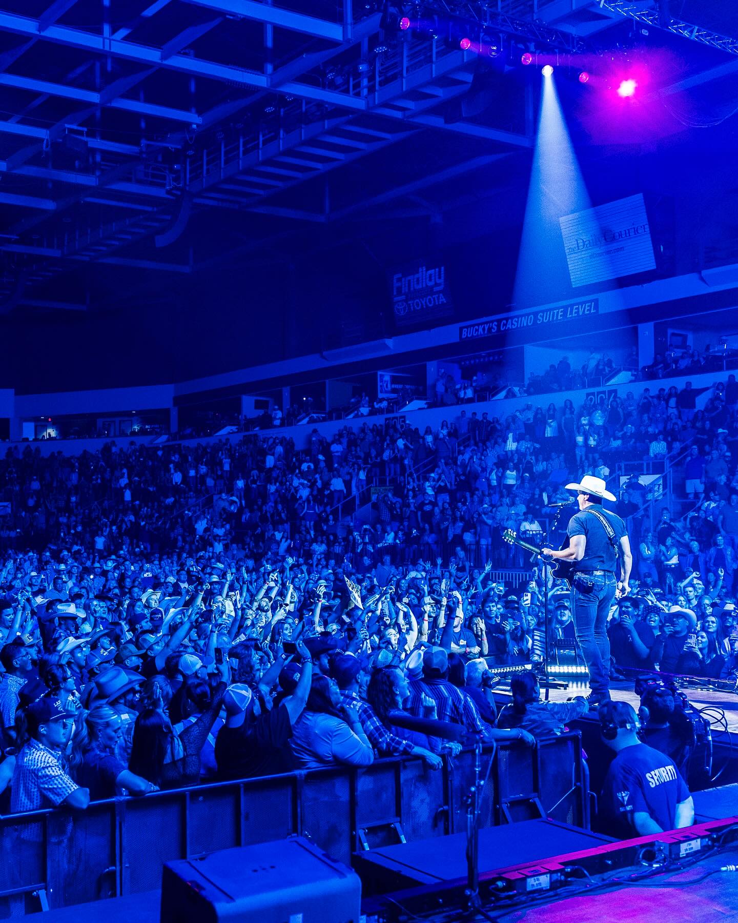 Jon Pardi's Sold-Out Shows Ignite Albuquerque Night
