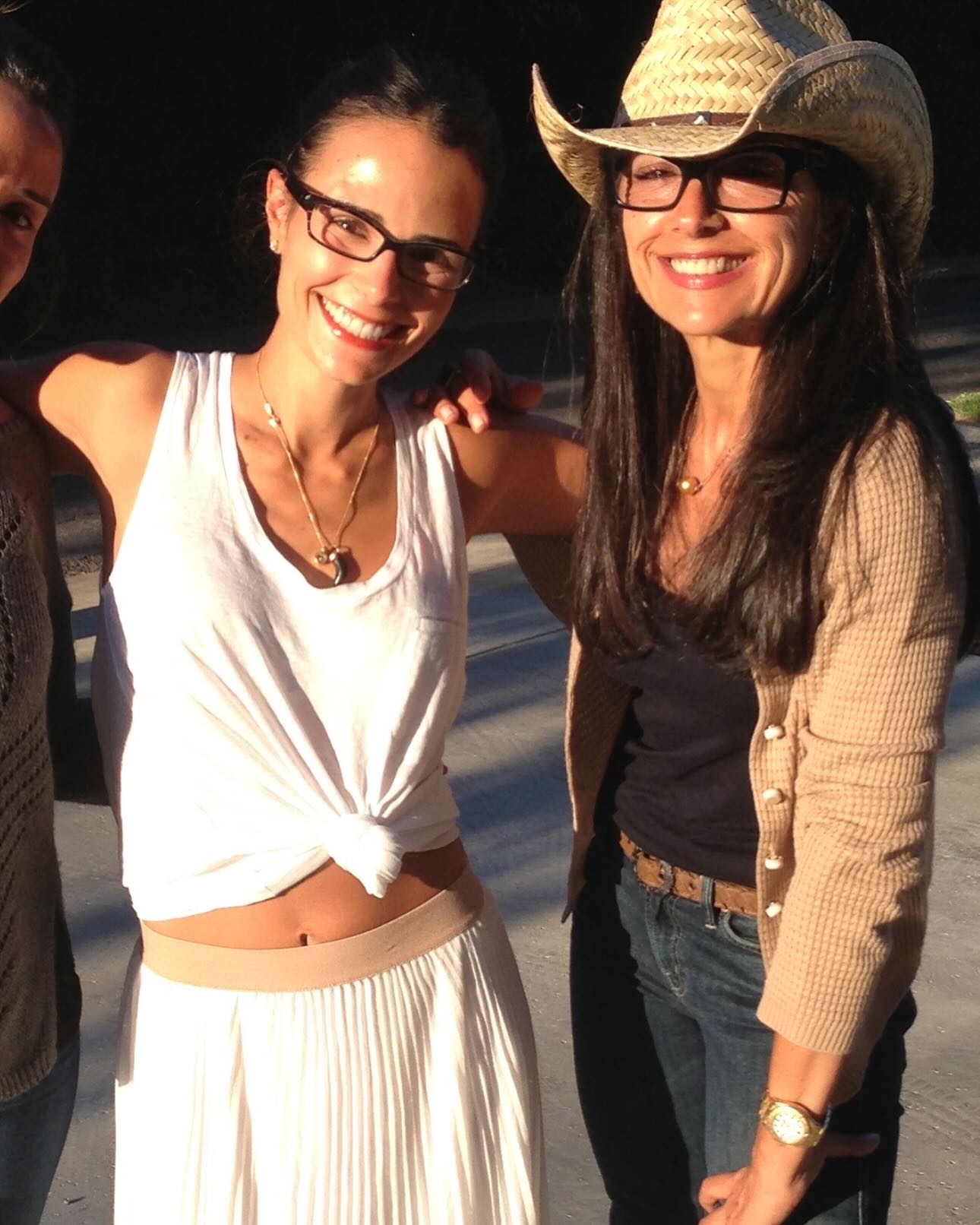 Jordana Brewster Pays Tribute To Her Mom