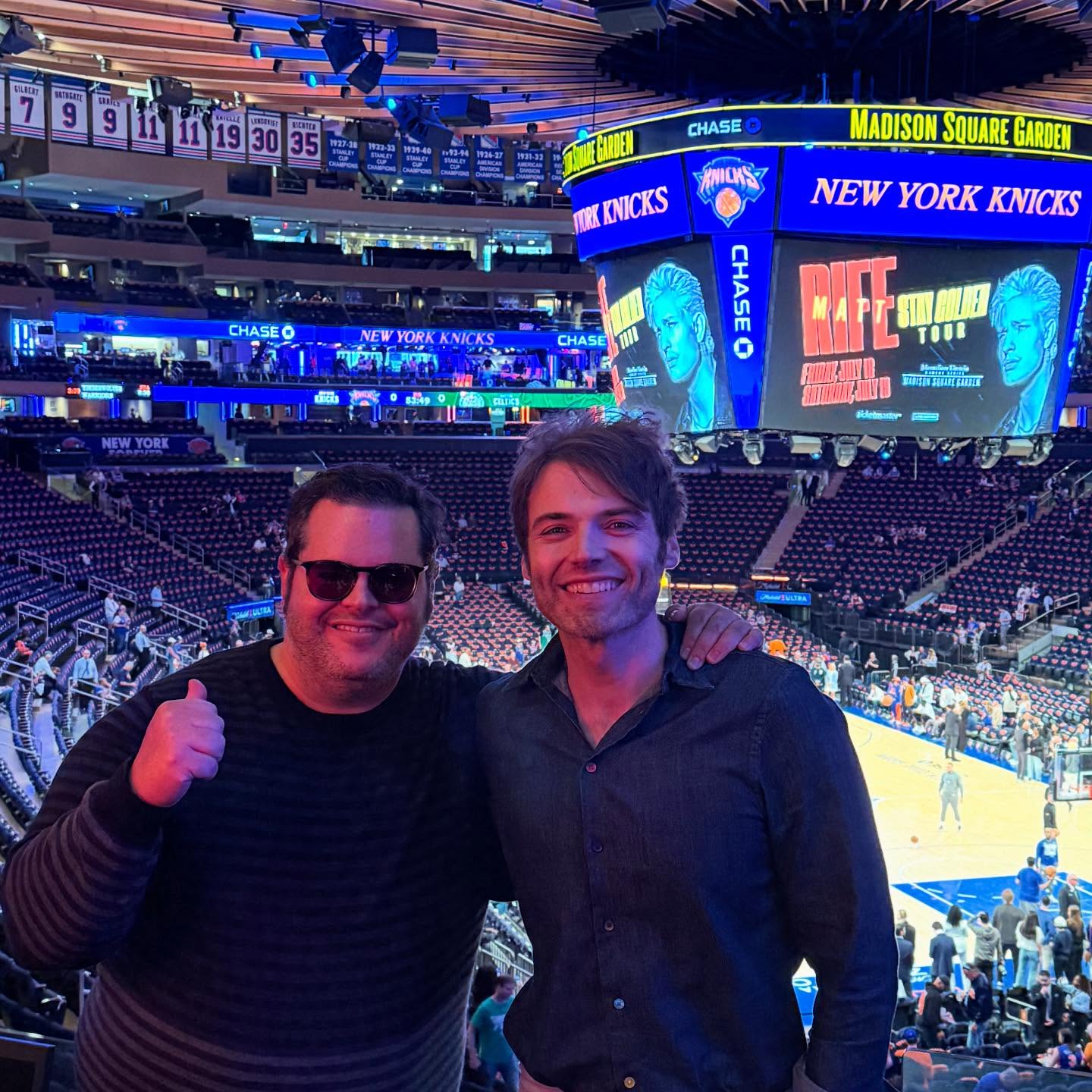 Miami Heat fan turns Knicks supporter for a game night, defying Celtics in bold rivalry!!!
