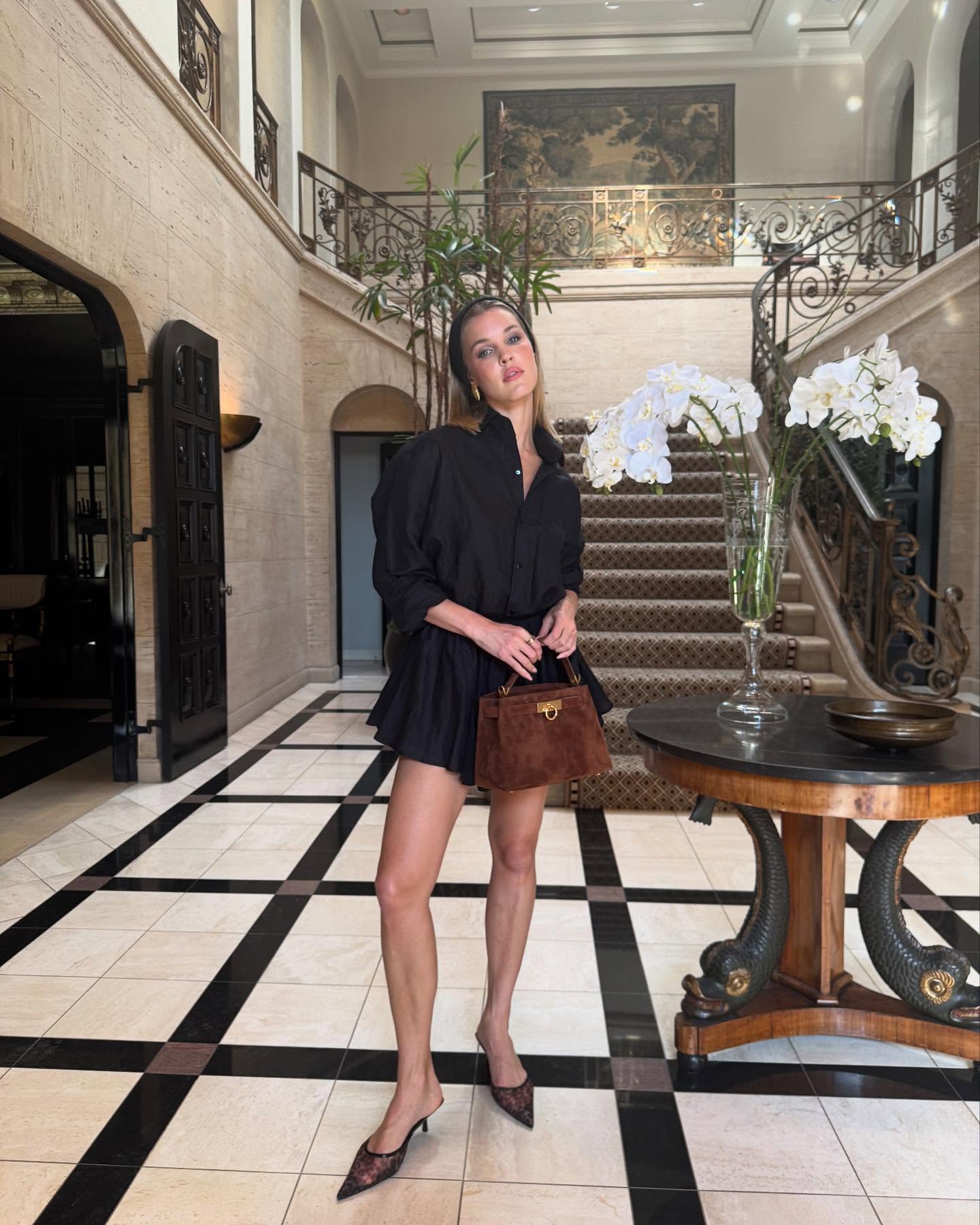 Joy Corrigan Stuns With Chic Fashion Ensemble