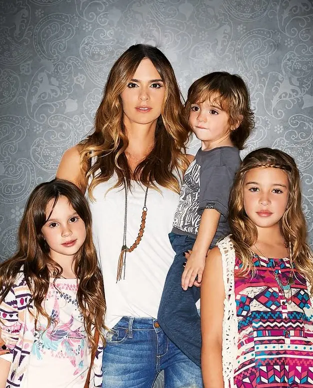 Juanes Honors Mothers With Heartfelt Instagram Tribute