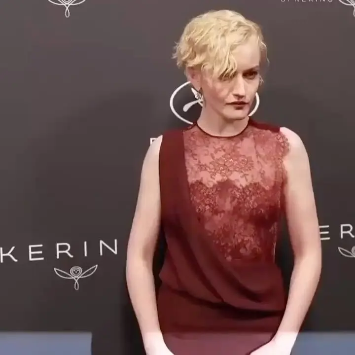 Julia Garner Shines At Kering Awards In Cannes