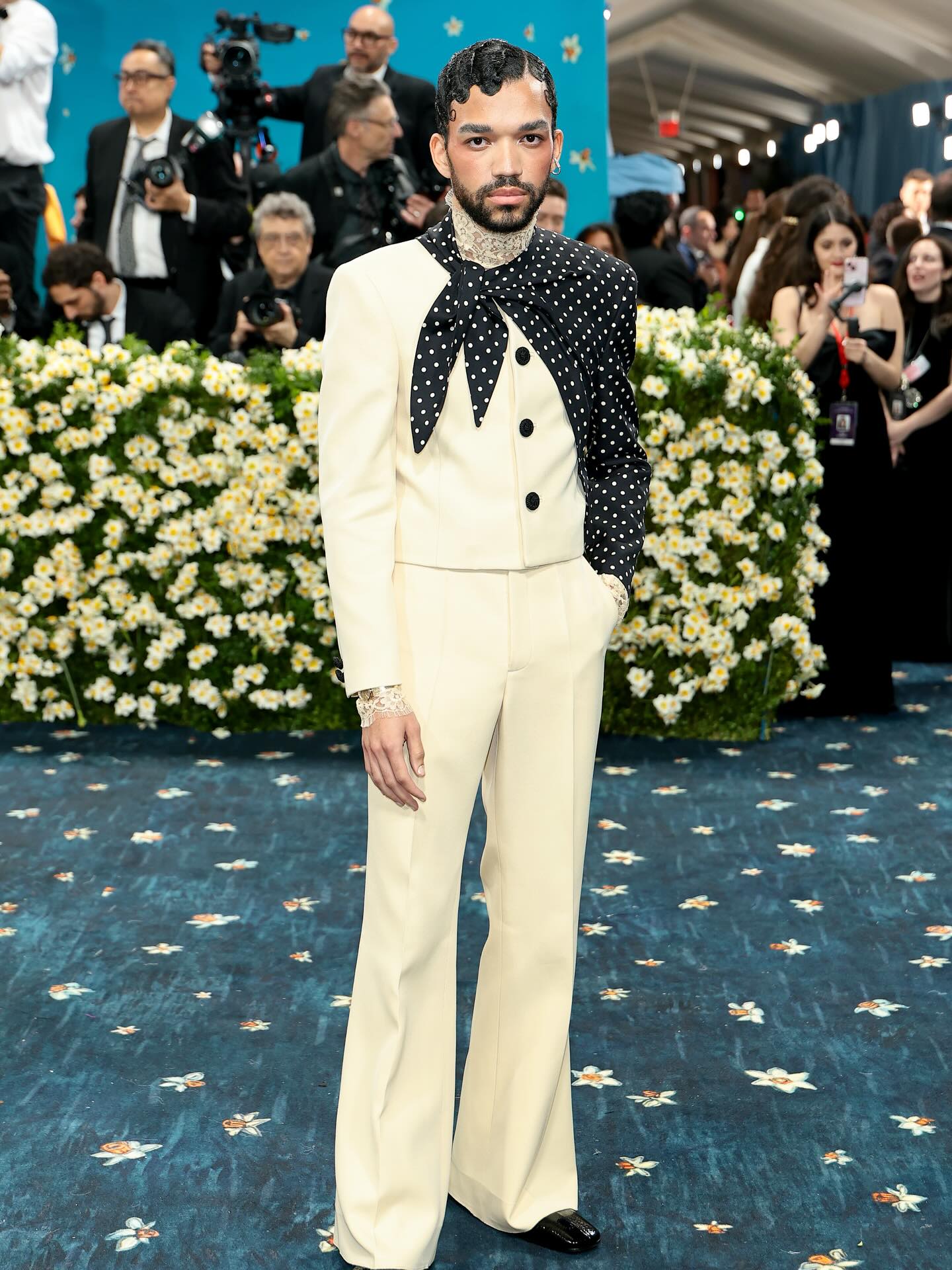 Justice Smith Stuns at Met Gala 2025 Justice Smith wows in a custom Maison Valentino suit with a creative team that redefines red carpet style.