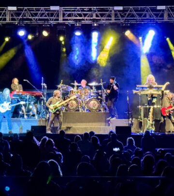 Kansas celebrates a lively night with Night Ranger and announces upcoming tour stops. Stay tuned!