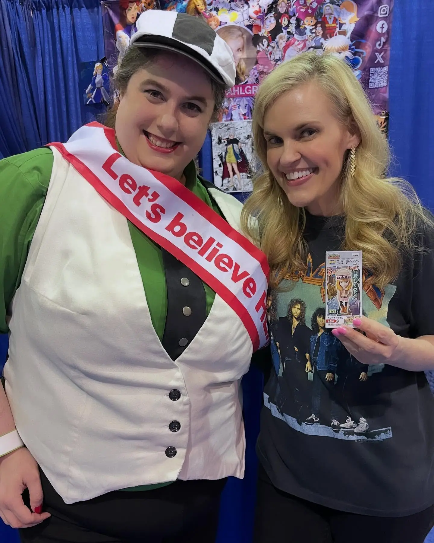 Kari Wahlgren Wows Fans At Anime Central Debut Celebrity voice star Kari Wahlgren delights on her debut day at Anime Central meeting fans.