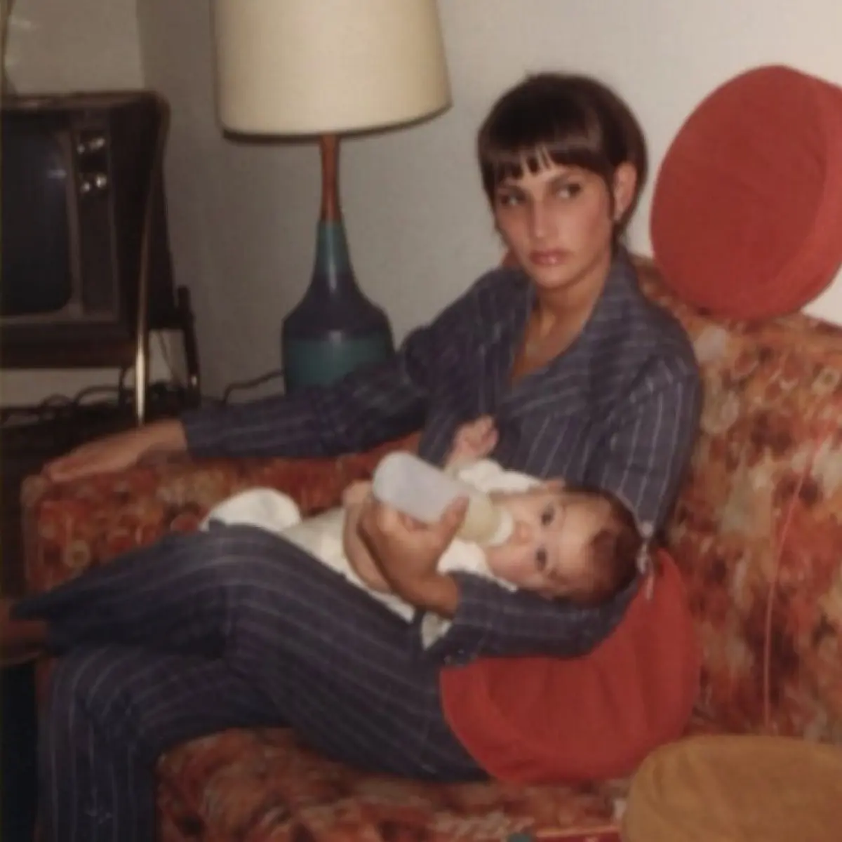 Witty Instagram tribute: Kat Dennings honors mom with love, humor, sass! A fun, big shout!