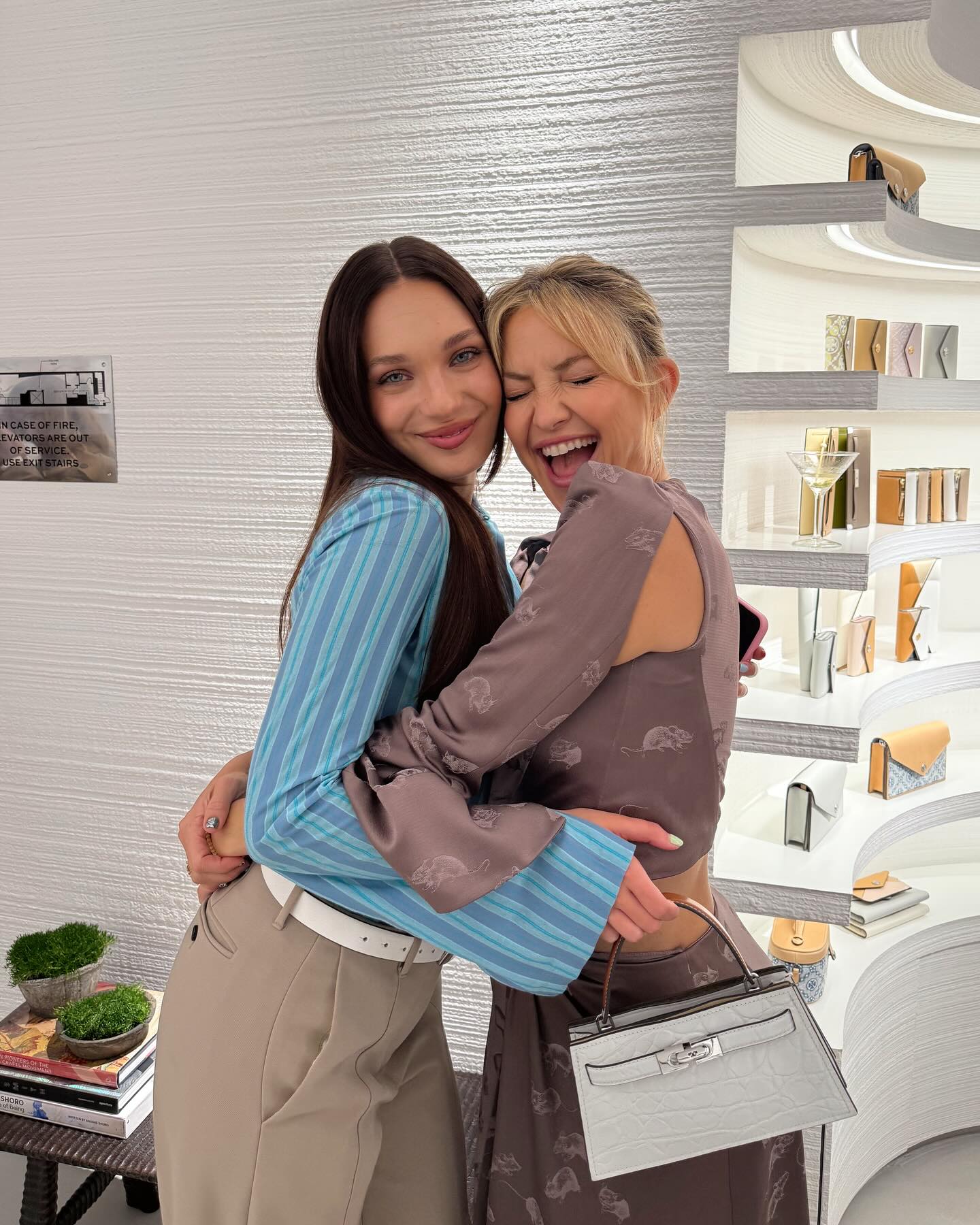 Kate Hudson Shines At Martini Bar In Tory Burch Look