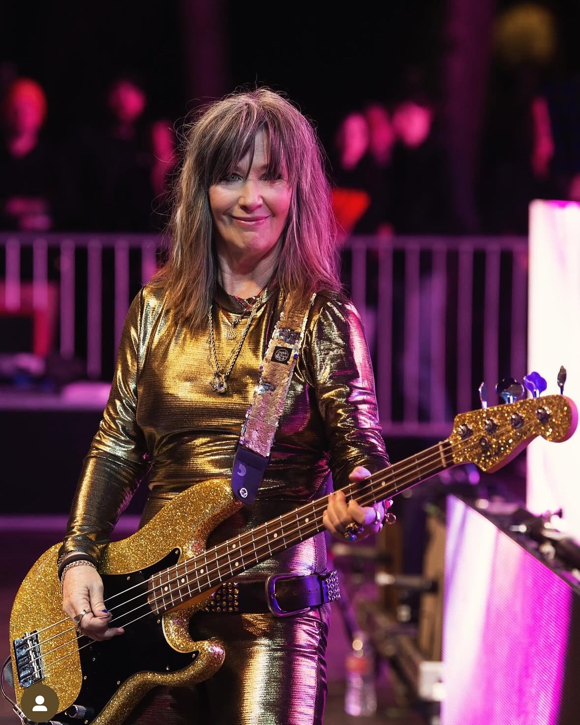 Kathy Valentine: Gold Pics and Plane Selfies