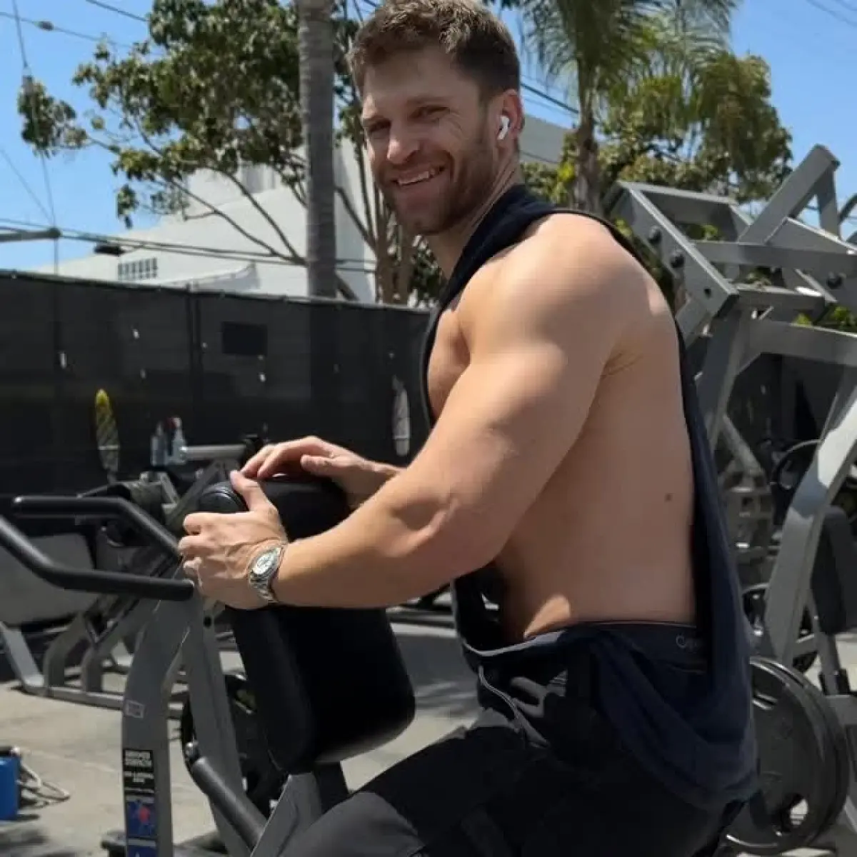 Keegan Allen Announces His Triumphant Comeback Actor and producer Keegan Allen reaffirms his presence with a powerful Instagram post now.
