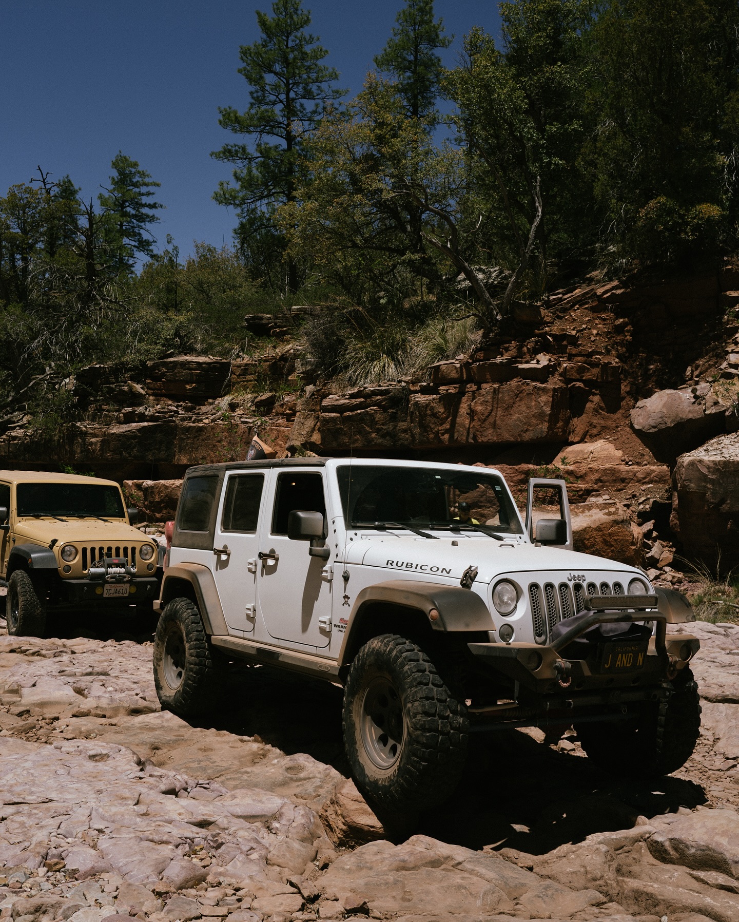 Keegan Allen Explores Sedona’s Red Rock Splendor