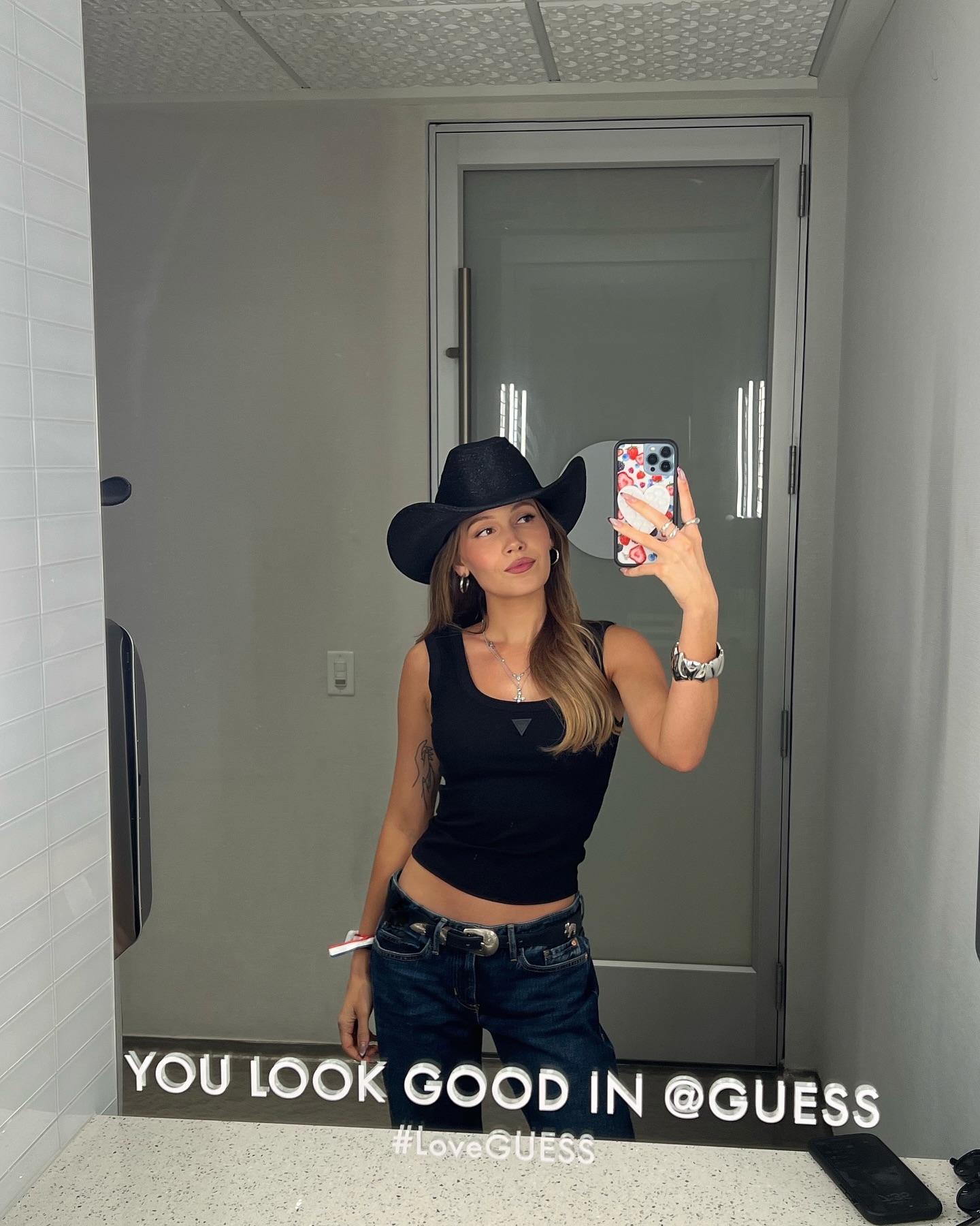 Kelli Berglund Shines at Sofi in Guess Collaboration