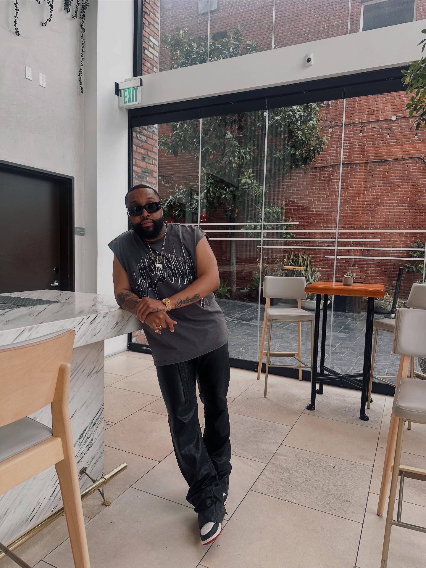 Kenyon Dixon Stuns In Latest Social Media Snap