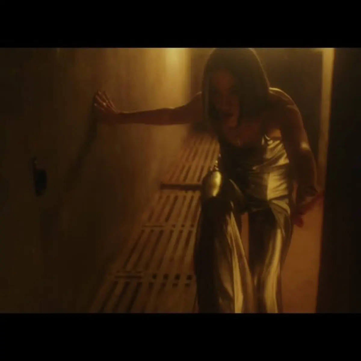 Keren Ann Drops ‘La Musique À Fond’ Music Video Parisian artist Benjamin Seroussi teams up for a chic visual of her new French single.!!