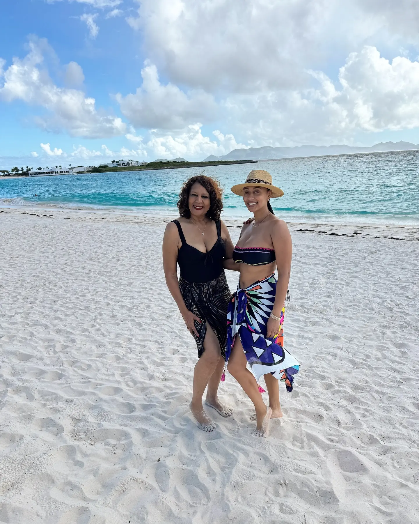 Keri Hilson Honors Mom: A Heartfelt Mother’s Day Tribute Keri Hilson honors her mom with wit, warmth and heartfelt gratitude on Mother’s Day in style!!!