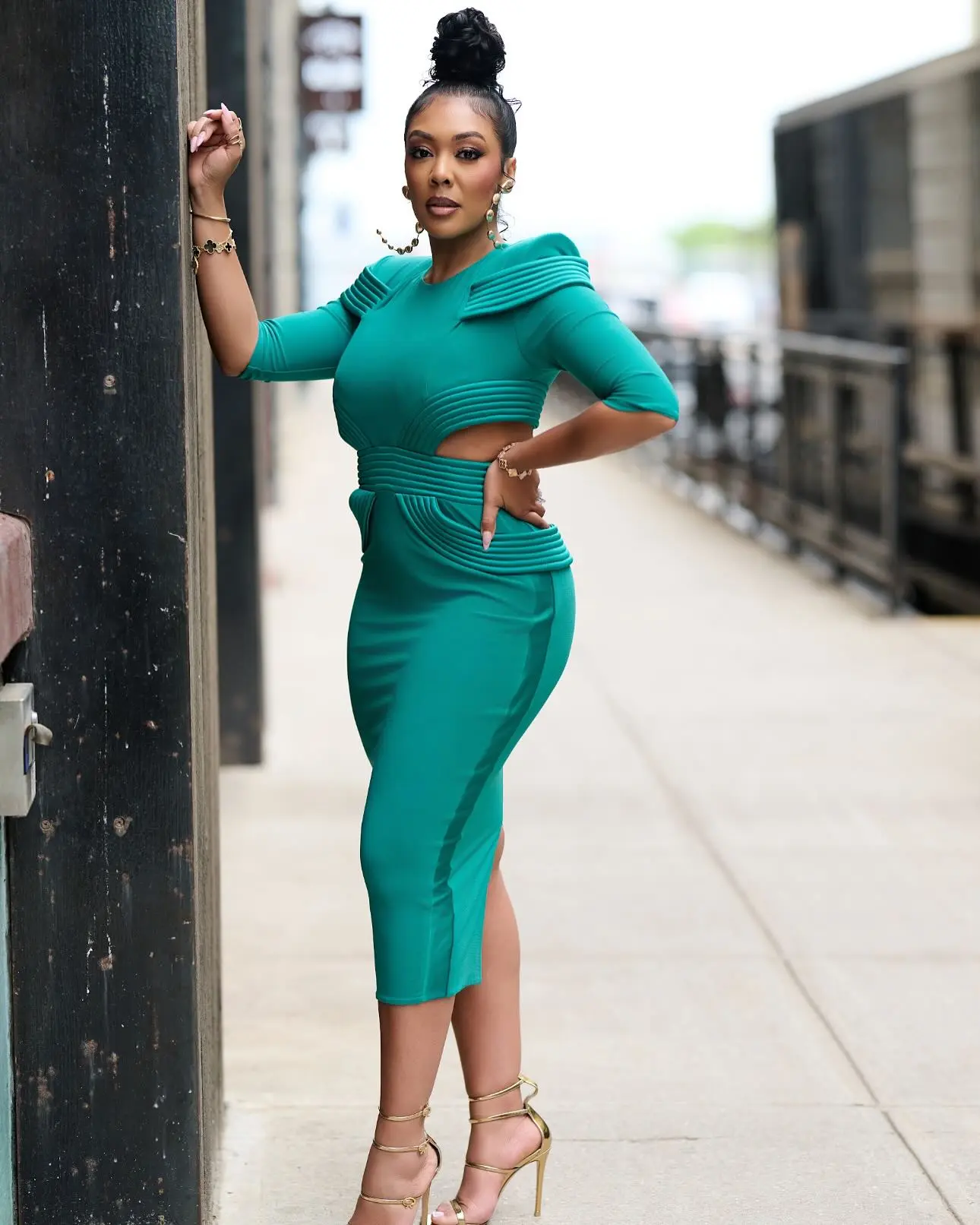 Khadeen Indréa Debuts ‘KHA-GREEN’ Teaser for Divorced Sistas