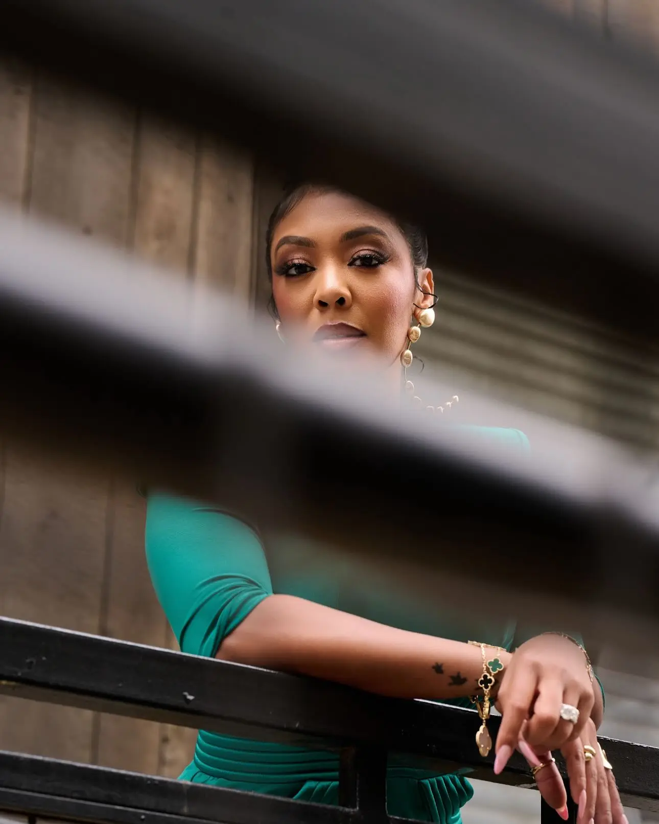 Khadeen Indréa Debuts ‘KHA-GREEN’ Teaser for Divorced Sistas