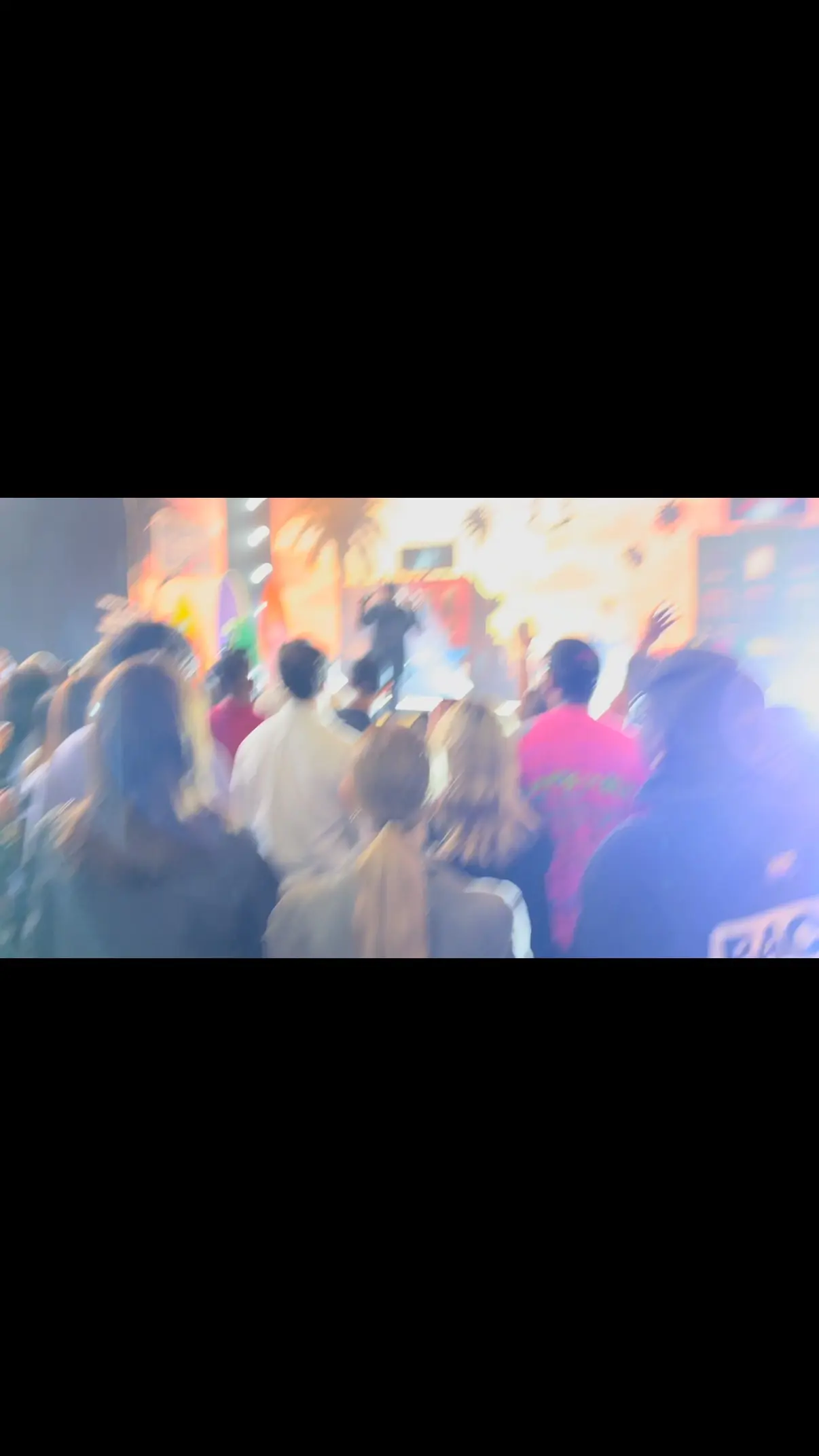 Fresh vibes and thrilling performances as Kid Cudi readies for his upcoming Cali Vibes gig.