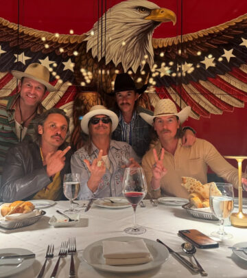 Casual dinner with music legends at Detroit’s hotspot, captured in one unforgettable night