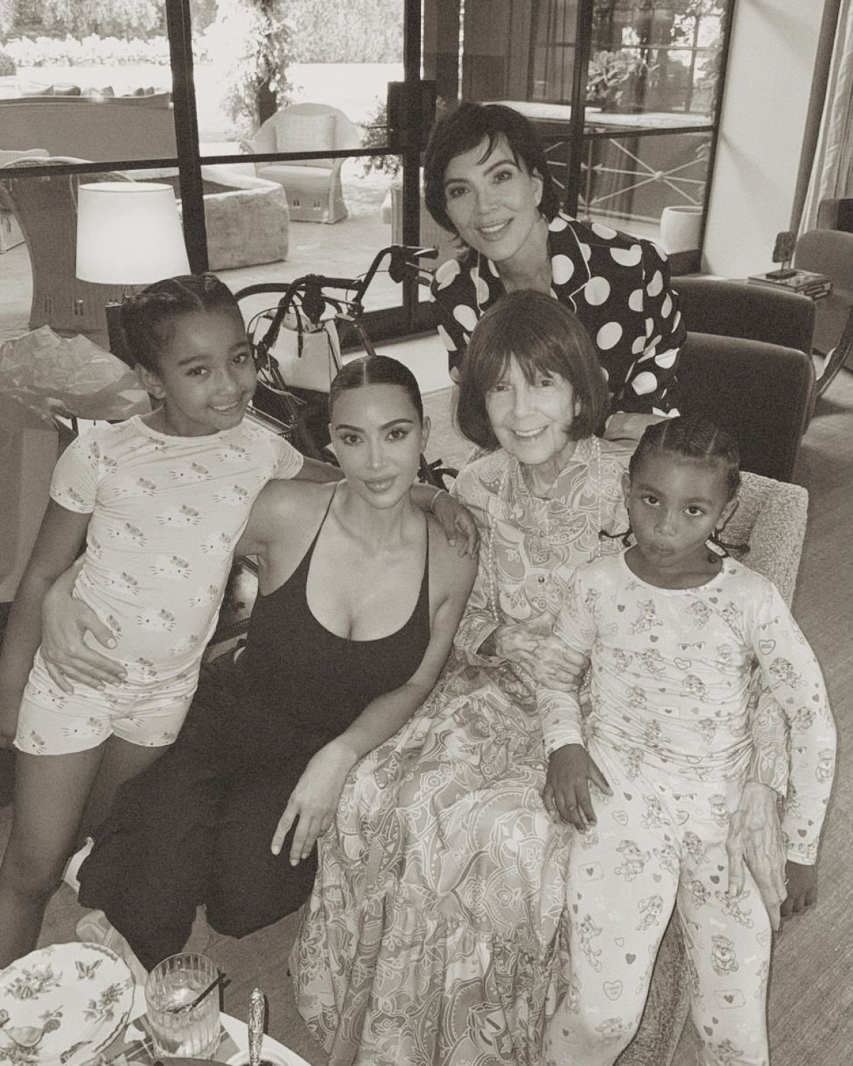 Iconic Kim Kardashian sends a heartfelt Mother’s Day wish, celebrating love & kin today.!!