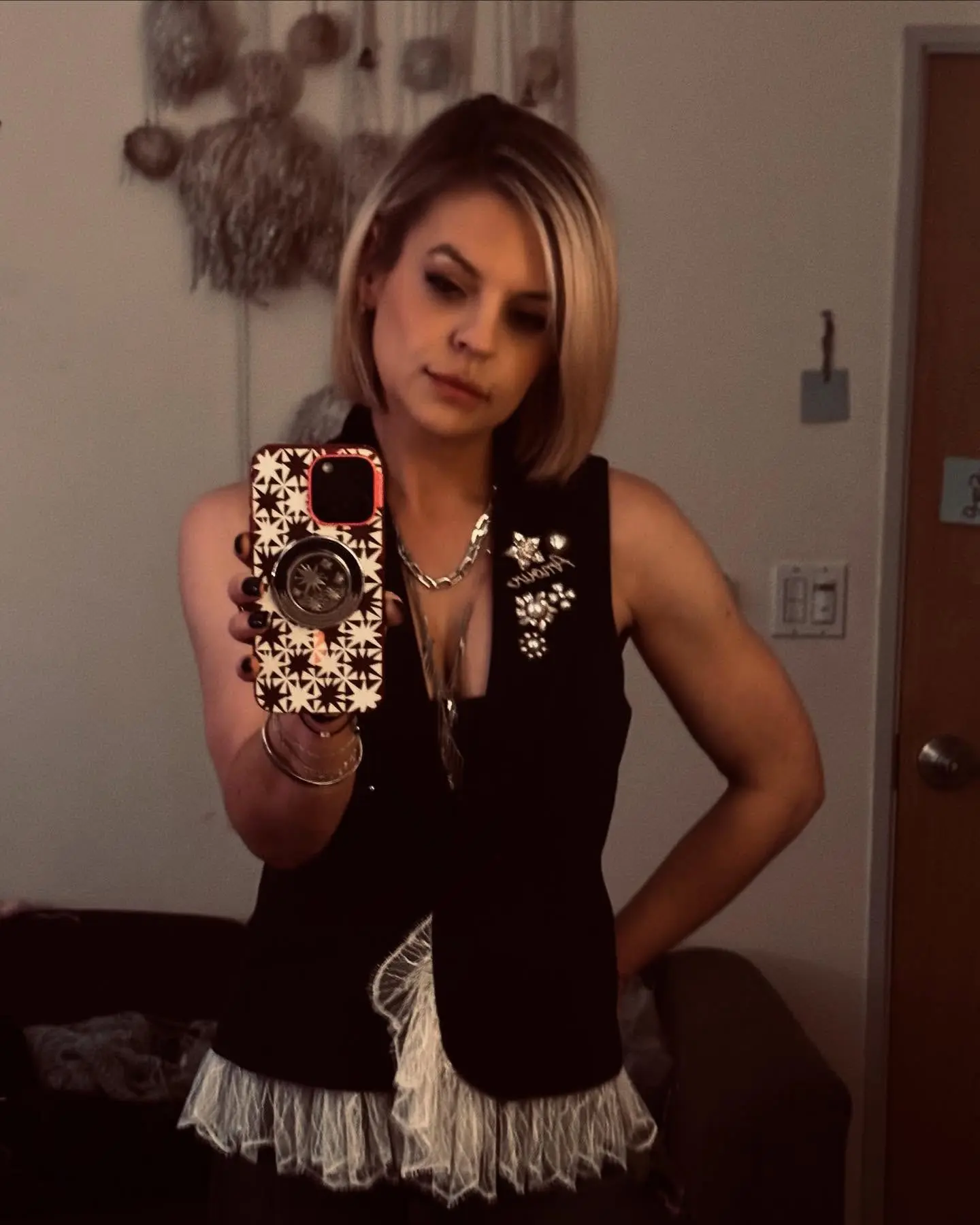 Kirsten Storms Shares Chic Dressing Room Selfie General Hospital star posts stylish dressing room selfie with love for @cinqasept, always.