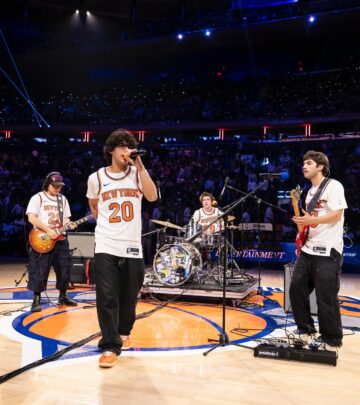 Knicks Stage Stunning Comeback Win