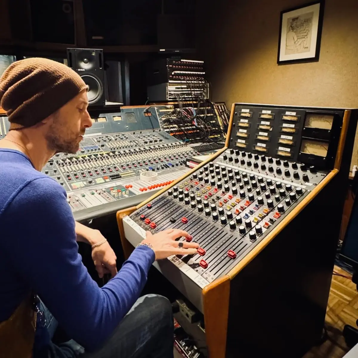 Kristen’s New Album Production Shines At Searsound NYC Innovative recording session merges vintage tube console charm with modern music passion.