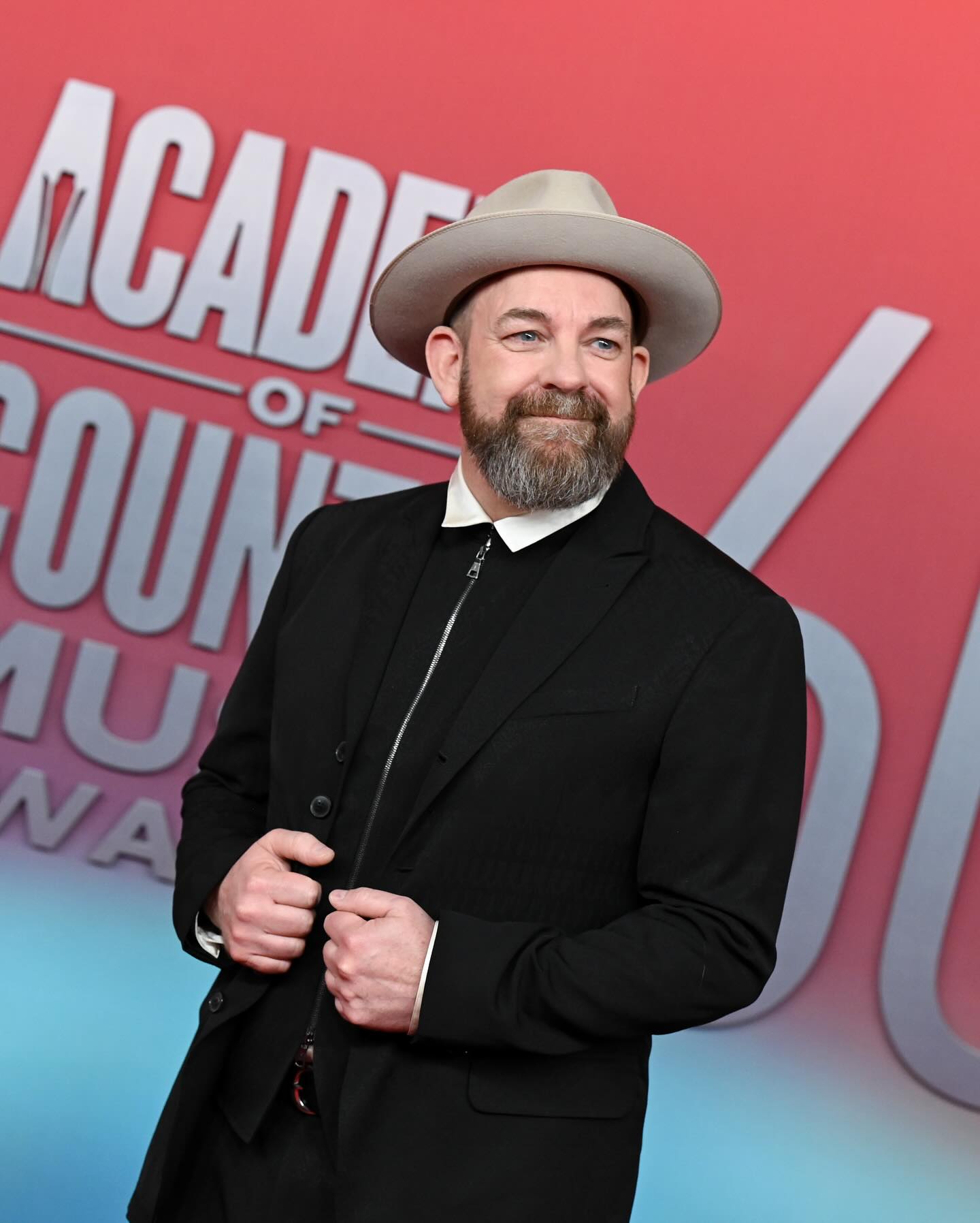 Kristian Bush Shines at ACM Awards