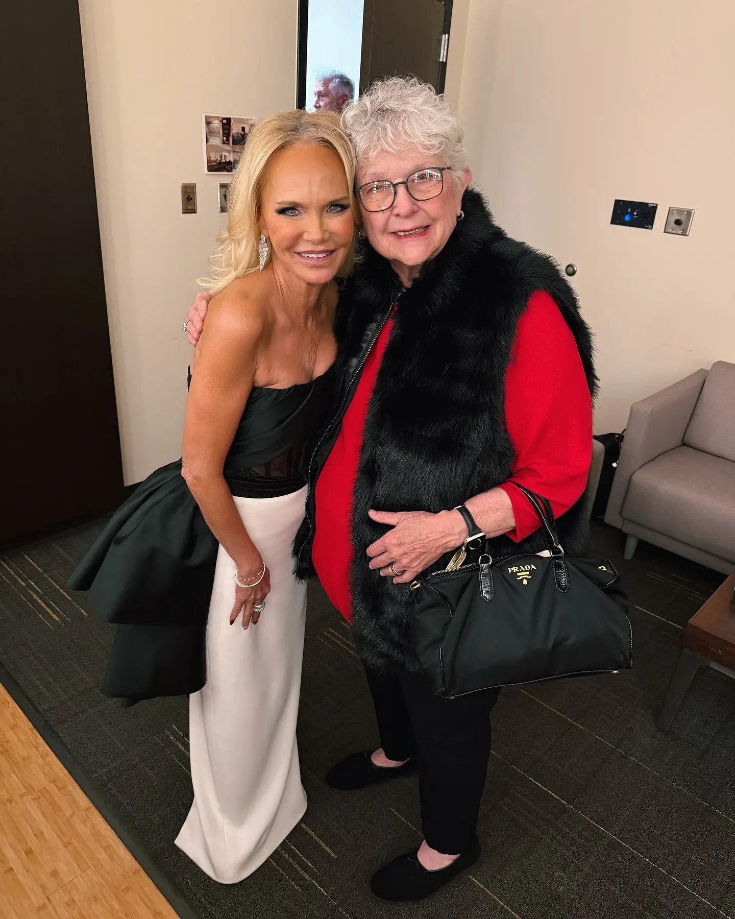 A heartfelt tribute from a famed star to her inspiring mom, celebrating deep love always!