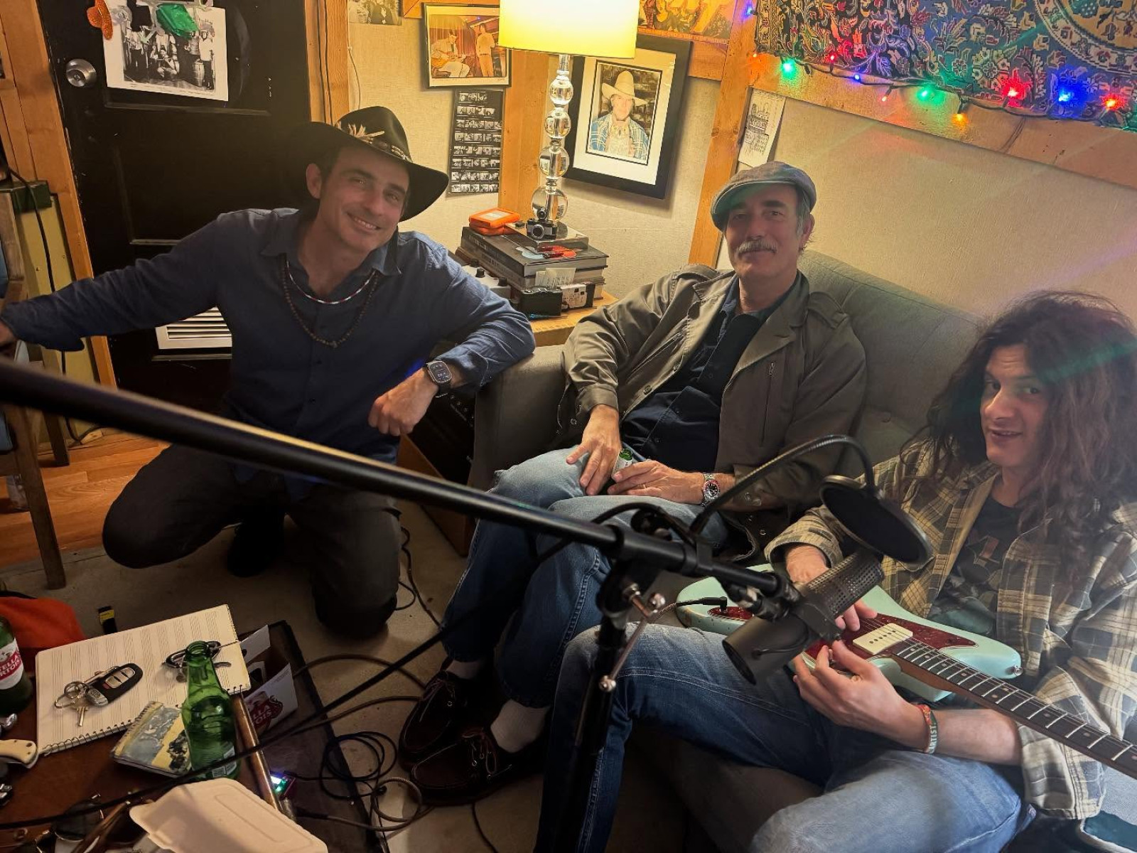 Candid shot of Kurt Vile’s close mates, exuding unmatched charm and pure musical unity!!!!