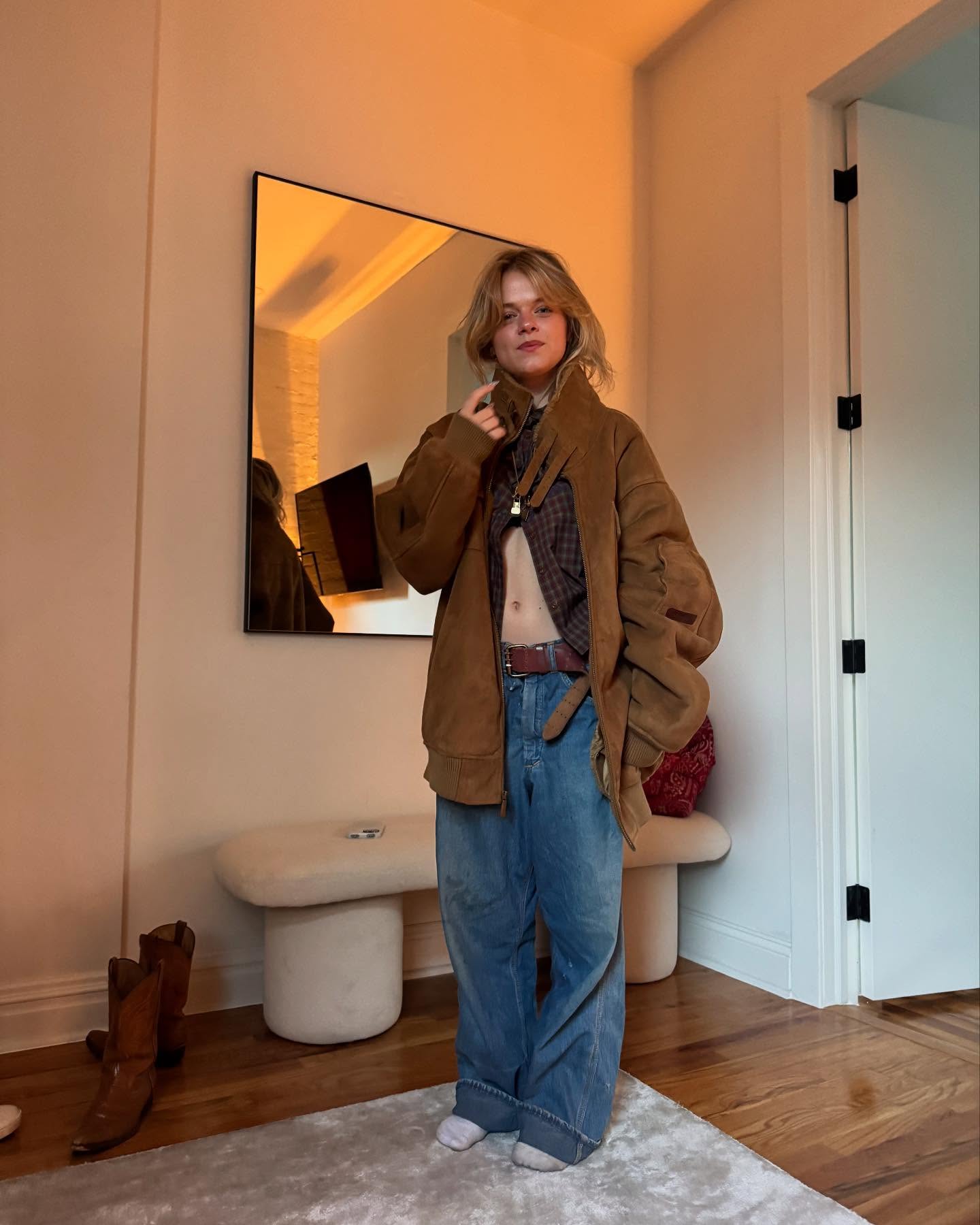 Kylie Rogers Flaunts ‘Perty Boy Swaaaaag’ Street Style Her casual look includes retro denim pieces, statement chains, and unexpected color pops!!