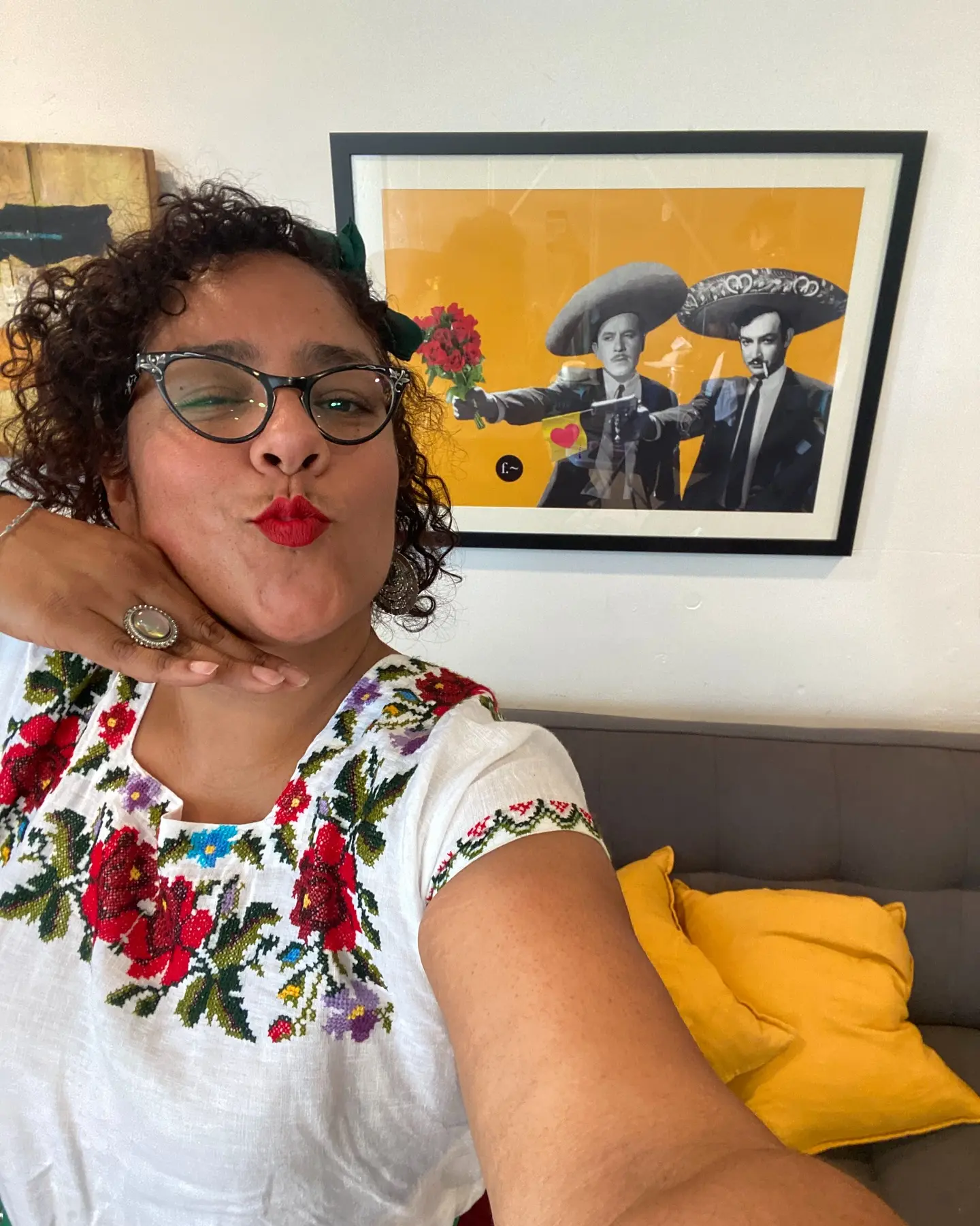 La Marisoul Releases New Song ‘Corazón Bordado’ Vibrant release: rhythmic beats and heartfelt lyrics, inviting fans to feel passion Now!!