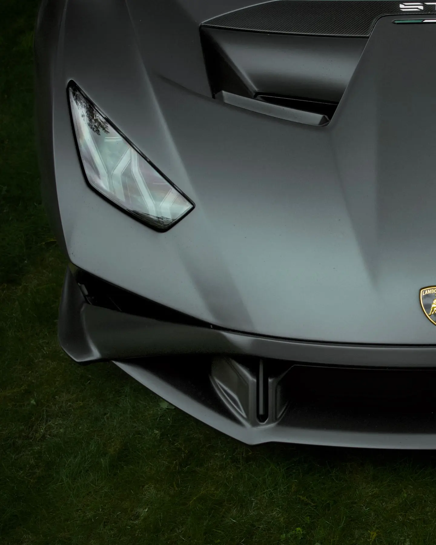 Lamborghini Huracán STO Roars on Public Roads