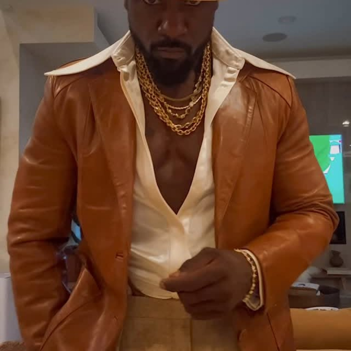 Lance Gross Showcases Sister’s Sass On Instagram Actor Lance Gross posts a fun family moment, spotlighting his sister’s cheeky, witty remark.